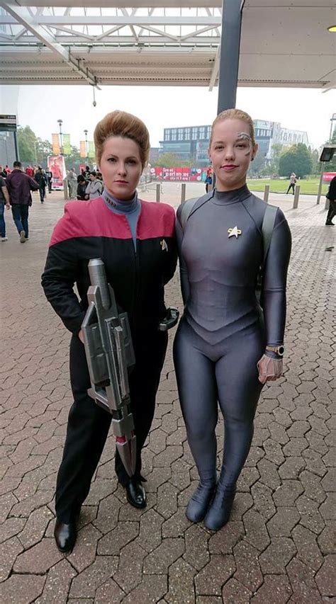 "I found my Seven of Nine! The lady’s costume is beyond amazing!" Seven Of Nine, Star Trek ...