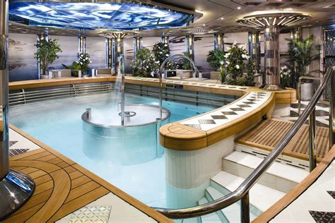 Piscina interior Eurodam | Cruceros, Crucero, Casas