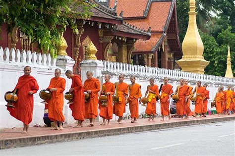 Buddhism – the Largest Religion in Laos - Laos Tours