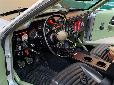 This car's interior : r/GTAGE