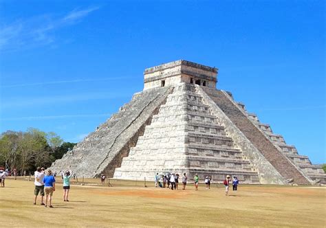 The Kukulcan Pyramid: The Best Time To See The Feathered Serpent's Shadow - Wanderer Writes