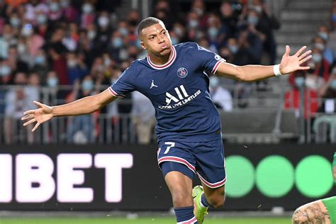 Monaco to Receive Sum if Mbappé Is Sold or Renews Contract