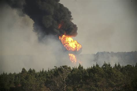 1 Dead in Colonial Gasoline Pipeline Explosion in Alabama - NBC News