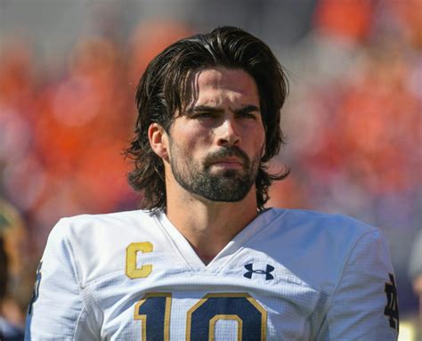 Miller: Notre Dame should bench Sam Hartman - The Observer