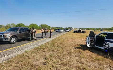 Murder suspect dead after shootout with Atascosa County Sheriff's ...