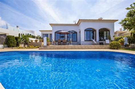 Child friendly villas with gated pools to rent in Palma de Mallorca ...