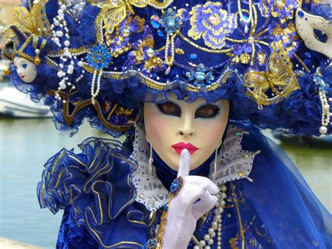 Masquerade Carnival Balls in Venice - Carnival in Venice