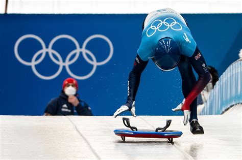 réaction Rivaliser précoce skeleton sport perdre son sang froid priorité Fierté