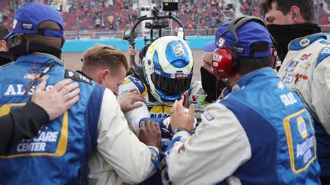 Chase Elliott Wins 2020 NASCAR Cup Series Championship, Makes History ...