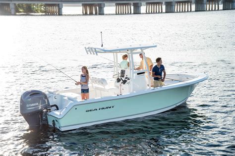 The best family and fishing boats out there! Sea Hunt Boats! www.seahuntboats.com #boats # ...