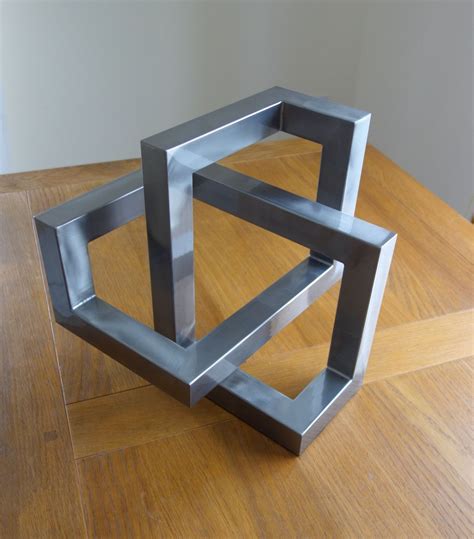 Metal trefoil sculpture Large optical illusion metal art and | Móveis ...