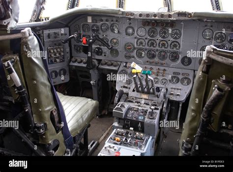 Cockpit of Bristol Type 175 Britannia with Proteus engines Stock Photo ...