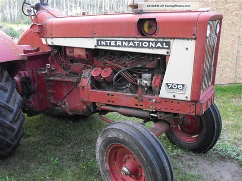 1965 International 706 Diesel Tractor - Standard Model