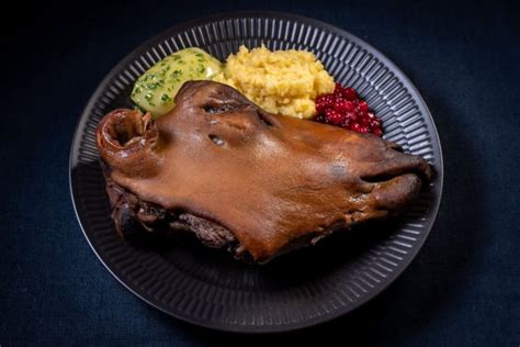 Authentic Norwegian Smalahove smoked sheep's head recipe - SY Selkie