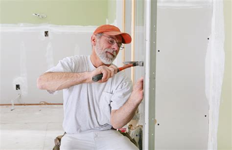 How to hang plasterboard: pro tips for cutting and installing ...