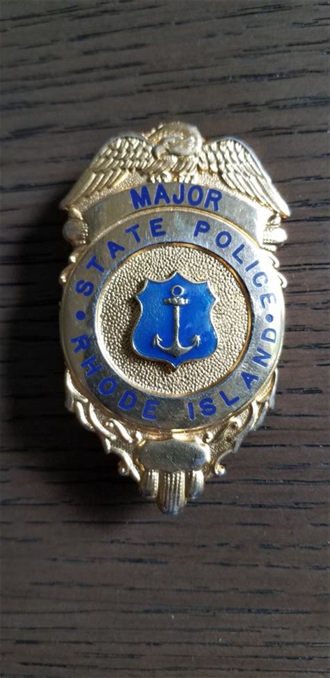 Collectors-Badges Auctions - Rhode Island State Police Major