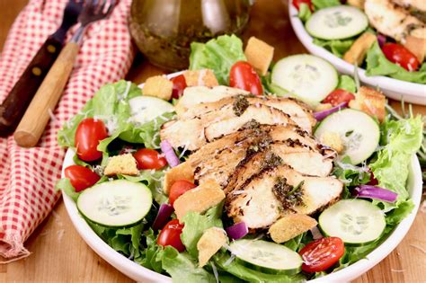 Grilled Chicken Salad {with Rosemary Vinaigrette} - Out Grilling