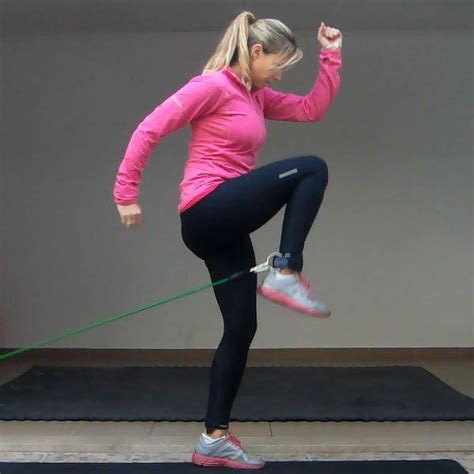 Hip Flexion (Band) Exercise | Golf Loopy - Play Your Golf Like a Champion