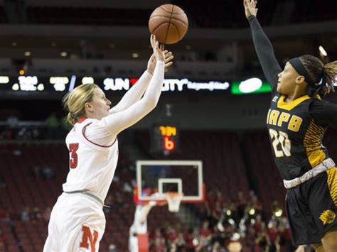 2017-18 Women's Basketball Arkansas-Pine Bluff - HuskerMax