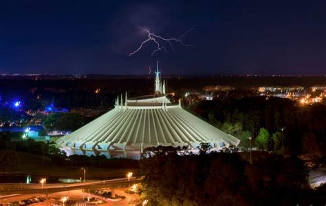 5 Space Mountain Facts We Bet You Didn't Know - WDW Magazine