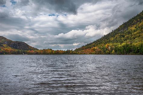 Echo Lake in Fall - Franconia Notch Photograph by Joann Vitali - Pixels