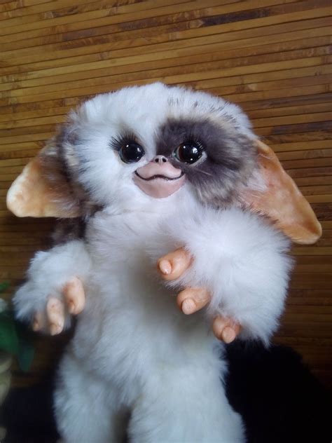 Gizmo Mogwai Critter | Etsy