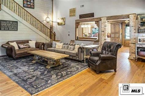 "Duck Dynasty" star, Jep Robertson lists his 1.5 acre Louisiana home