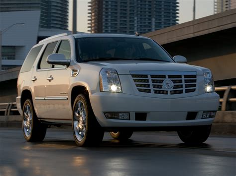 2010 Cadillac Escalade Hybrid - Price, Photos, Reviews & Features