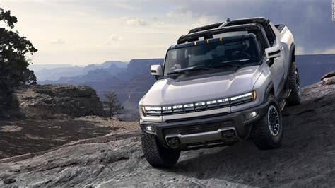 Hummer EV: GM's Hummer is making a comeback -- and this time, it's all ...