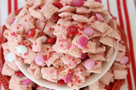 STRAWBERRY VALENTINE CHEX MIX - Butter with a Side of Bread