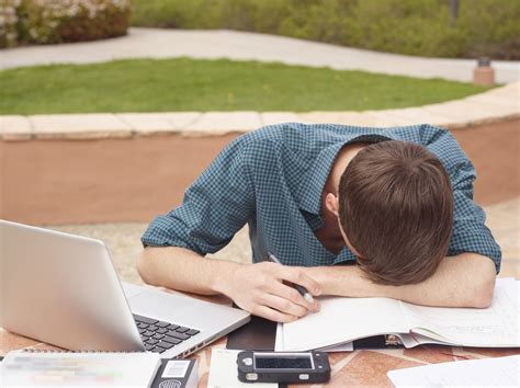 Teenagers Who Get Stressed Over Exams Get Lower GCSE Grades | HuffPost UK