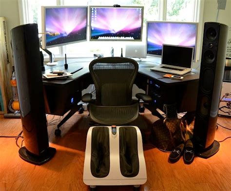 Mac Setup: The Mac Pro Desk of a President