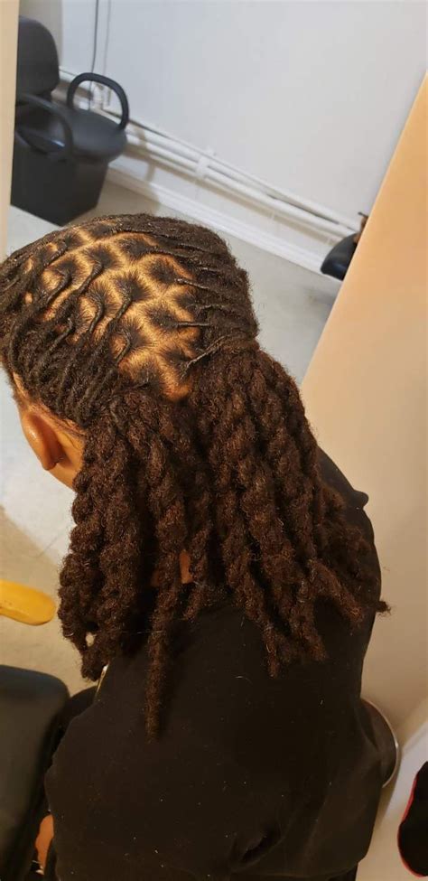 Two strand barrel twist | Dreadlock hairstyles for men, Clay hair, Barrel twist locs women