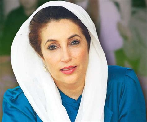 Benazir Bhutto Biography - Childhood, Life Achievements & Timeline