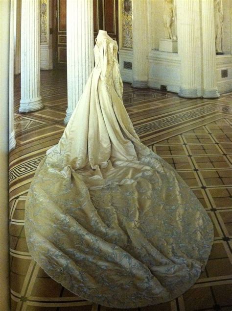 20 best Russian Imperial gowns images on Pinterest | Court dresses, Historical clothing and ...