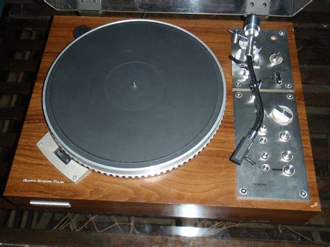 Pioneer PL 570 Quartz Lock Turntable For Sale - US Audio Mart