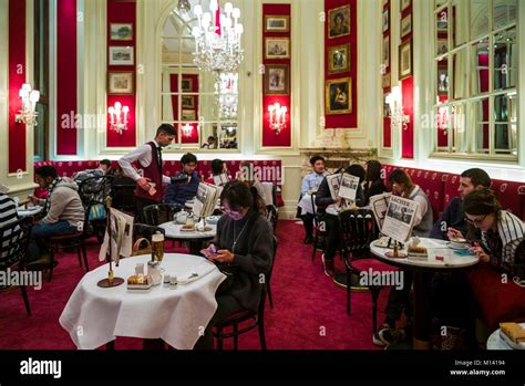 Austria, Vienna, Cafe Sacher, interior Stock Photo - Alamy