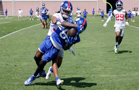 Giants' Kadarius Toney makes highlight-reel catch