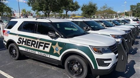 Found inside stranger's minivan, Florida deputy is arrested | WPEC