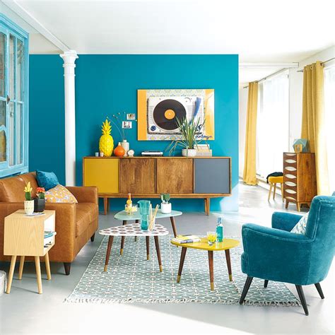 Retro Living Rooms - Apartment Layout