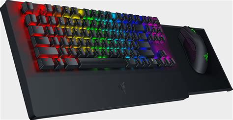 Razer launches a $249 wireless keyboard and mouse combo for Xbox One ...