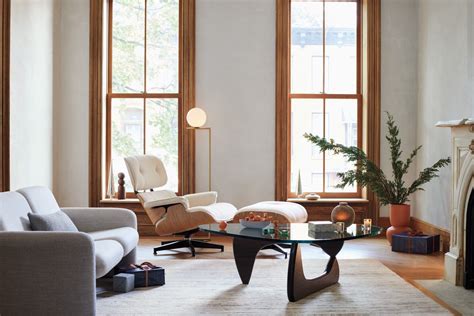 The Eames Lounge Chair Seen in Gossip Girl and Korean Dramas | Tatler Asia