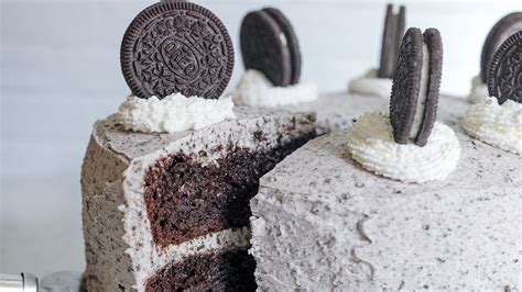 Easy Oreo Cake Recipe