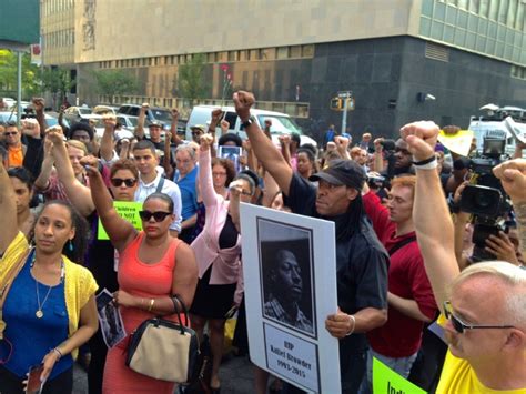 New Yorkers mourn Kalief Browder’s death - Waging Nonviolence