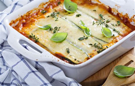 Lasagnes d'aubergines : Recette de Lasagnes d'aubergines - Marmiton