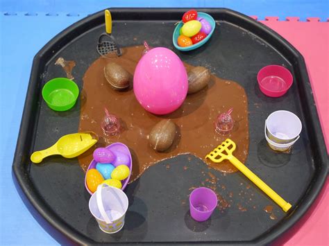 Five simple Easter themed messy play ideas- Mess Around