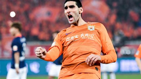 Marouane Fellaini: Former Manchester United star scores on Chinese ...