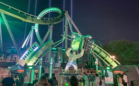 Hulk Roller Coaster Night