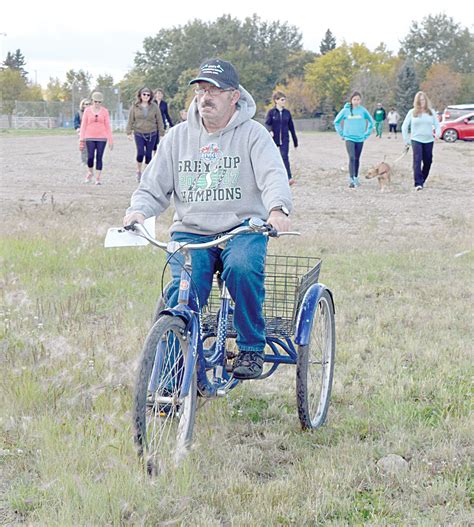 Solid turnout as town revives local Terry Fox Run | The Davidson Leader