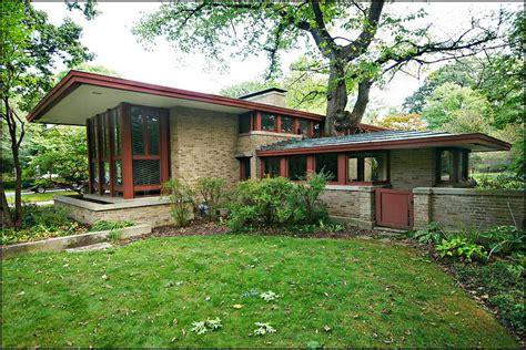 Isabel Roberts house (1908) | Prairie style houses, Prairie house, Frank lloyd wright design